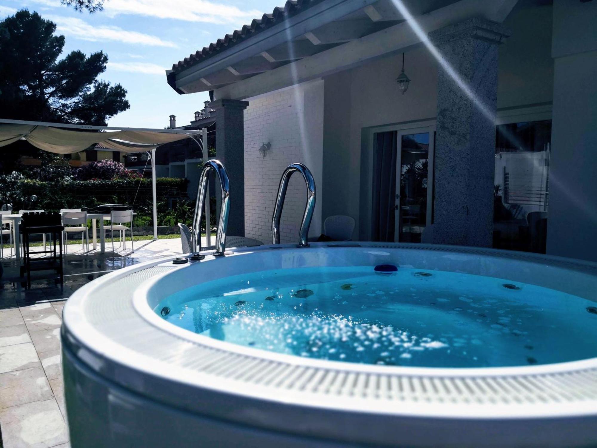 Ikebana Villas Porto Pino Beach Kültér fotó
